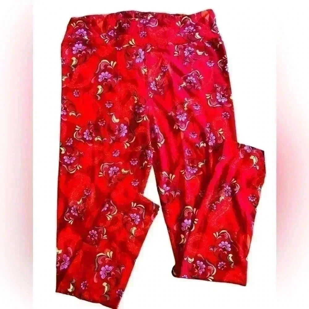 Lularoe Red‎ TC floral & paisley New leggings. Gorgeous OG pattern from Patrick
